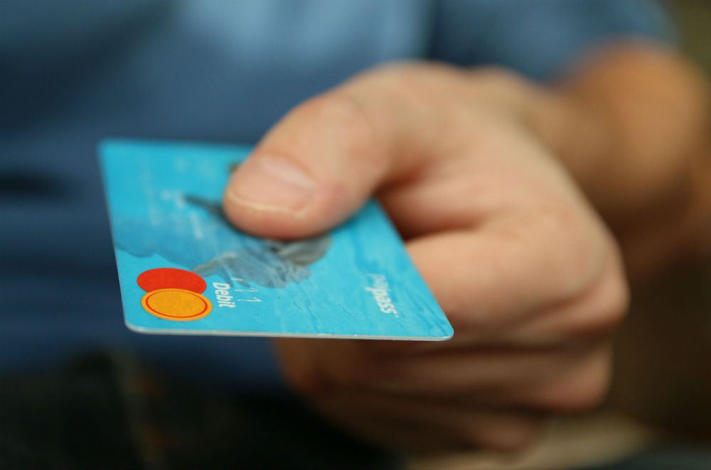 Accepting Credit Cards: The Reasons and Benefits to Accepting Credit Cards and How to Choose the Right Company